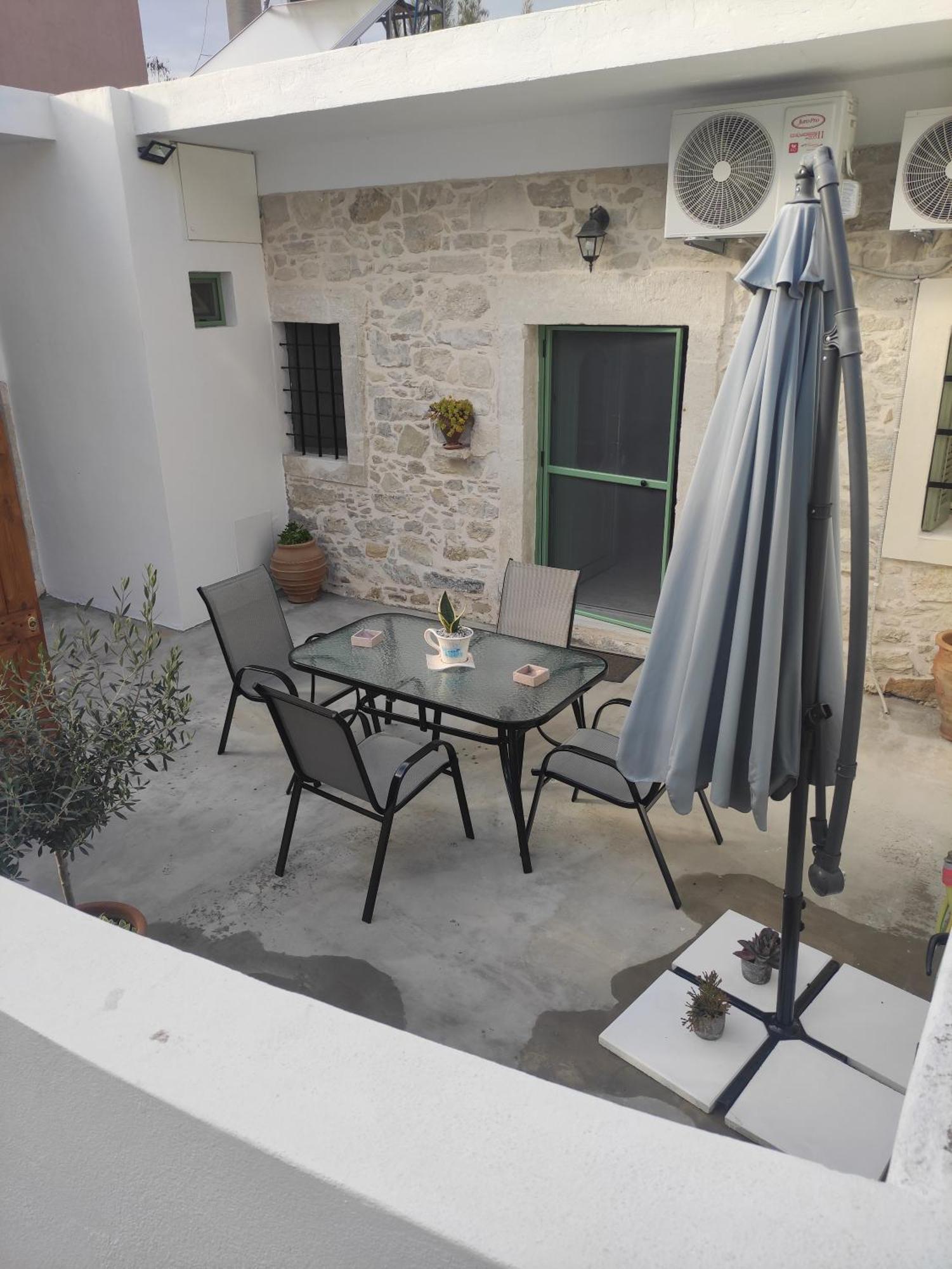 La Maison D Aspasia Kamilari Exterior foto