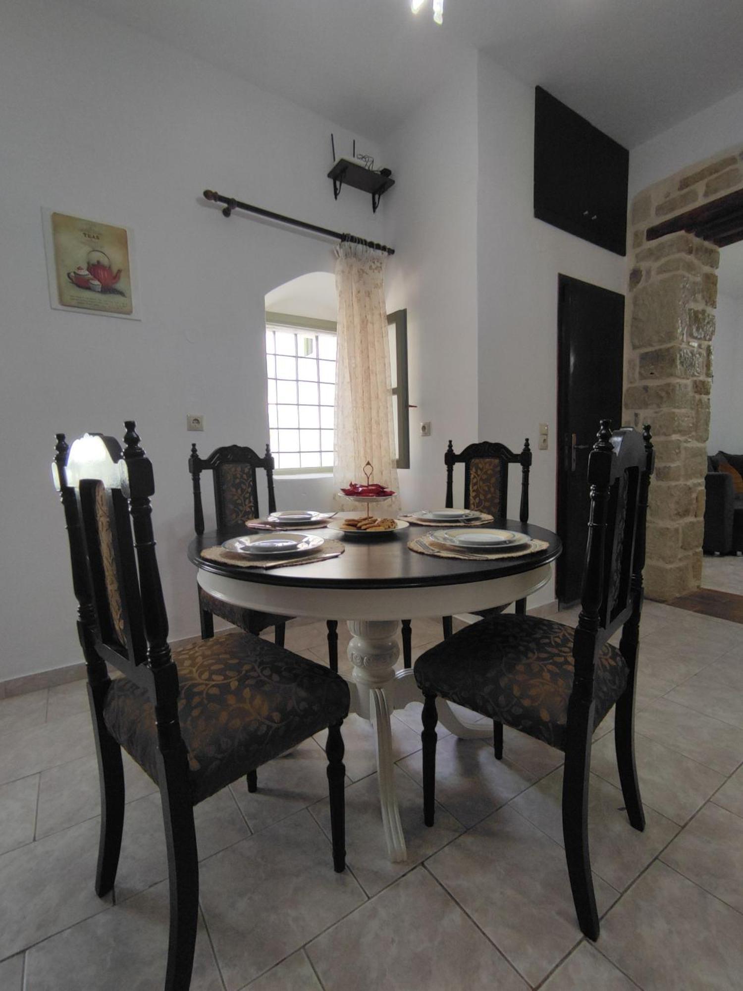 La Maison D Aspasia Kamilari Exterior foto